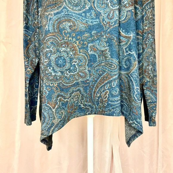 CHICOāS COWL NECK KERCHIEF HIGH LOW HEM LONG SLEEVEā PAISLEY KNIT TOP BB153 - Picture 2 of 9